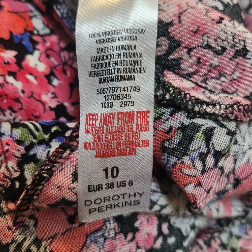 Floral Mini Dress in Pink and Black With Belt - Picture 8 of 11